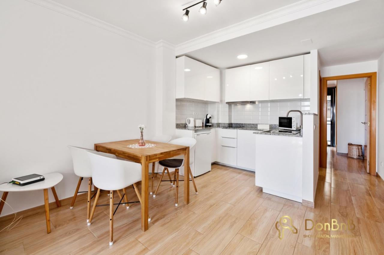 Cozy Apartment With Sea View And Private Parking In فوينخيرولا المظهر الخارجي الصورة