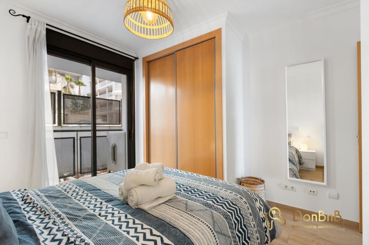 Cozy Apartment With Sea View And Private Parking In فوينخيرولا المظهر الخارجي الصورة